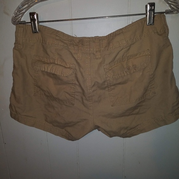Tan shorts. - Picture 2 of 3
